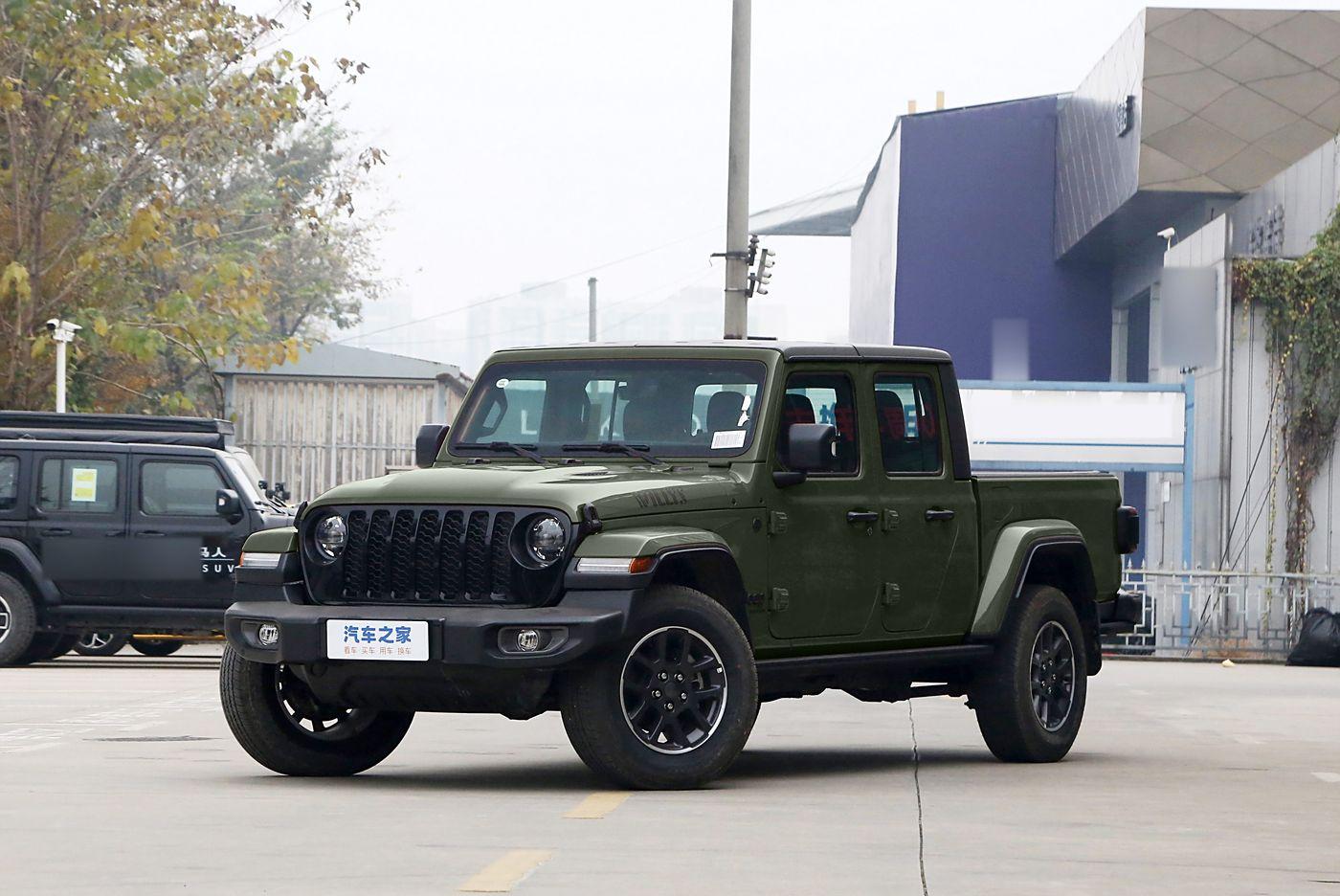 Jeep 角斗士 2023款 3.6L Overland-FOB宁波，最小起订量：3-4 件（一个40 英尺高柜集装箱）（可混合包装），新车 油车