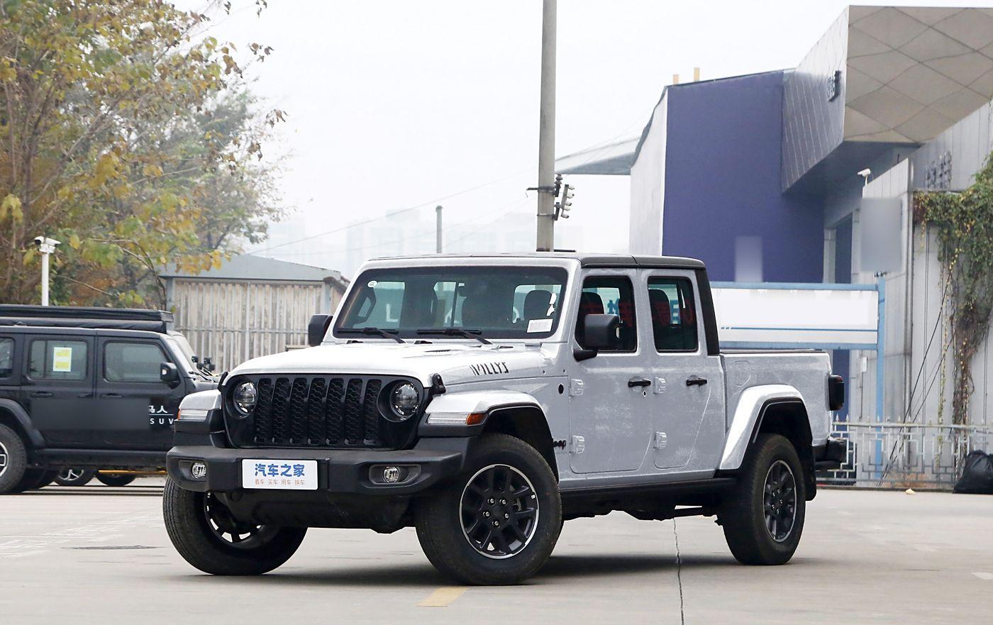 Jeep 角斗士 2023款 3.6L Overland-FOB宁波，最小起订量：3-4 件（一个40 英尺高柜集装箱）（可混合包装），新车 油车