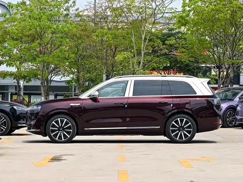 问界M9-2025款-增程-Ultra版-52kWh-5座版FOB宁波，最小起订量：3-4件（一个40英尺高柜集装箱）（可混合包装），新车