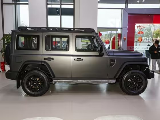 212 212 T01 2024款 2.0T 探险家 FOB宁波，最小起订量：3-4 件（一个40 英尺高柜集装箱）（可混合包装），新车