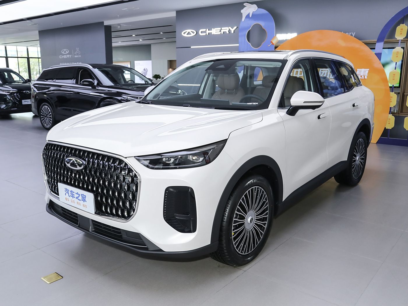 瑞虎8L 2024款 汽油 2.0T两驱豪华版7座 FOB宁波，最小起订量：3-4 件（一个40 英尺高柜集装箱）（可混合包装），新车