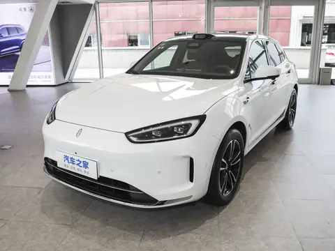 问界M5-2025款-增程-Ultra-后驱版FOB宁波，最小起订量：3-4件（一个40英尺高柜集装箱）（可混合包装），新车