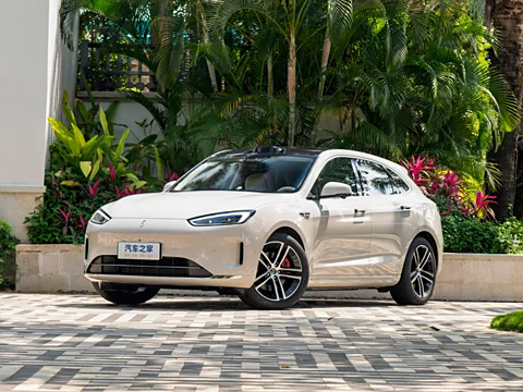 Question M5-2025-extended-Ultra-rear drive FOB Ningbo, minimum order quantity: 3-4 pieces (a 40-foot container) (mixed packaging), new car