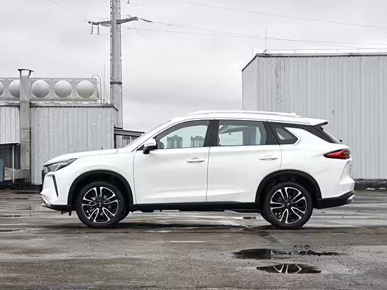 传祺GS4 PLUS 2023款 390T 自动星系版 FOB宁波，最小起订量：3-4 件（一个40 英尺高柜集装箱）（可混合包装），新车