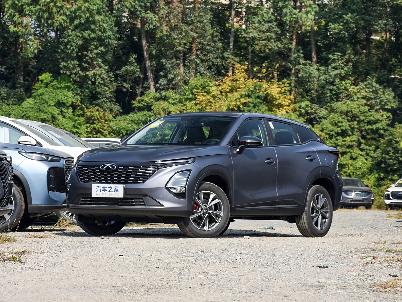 瑞虎5x 2025款 汽油 高能版1.5T CVT豪华型 FOB宁波，最小起订量：3-4 件（一个40 英尺高柜集装箱）（可混合包装），新车