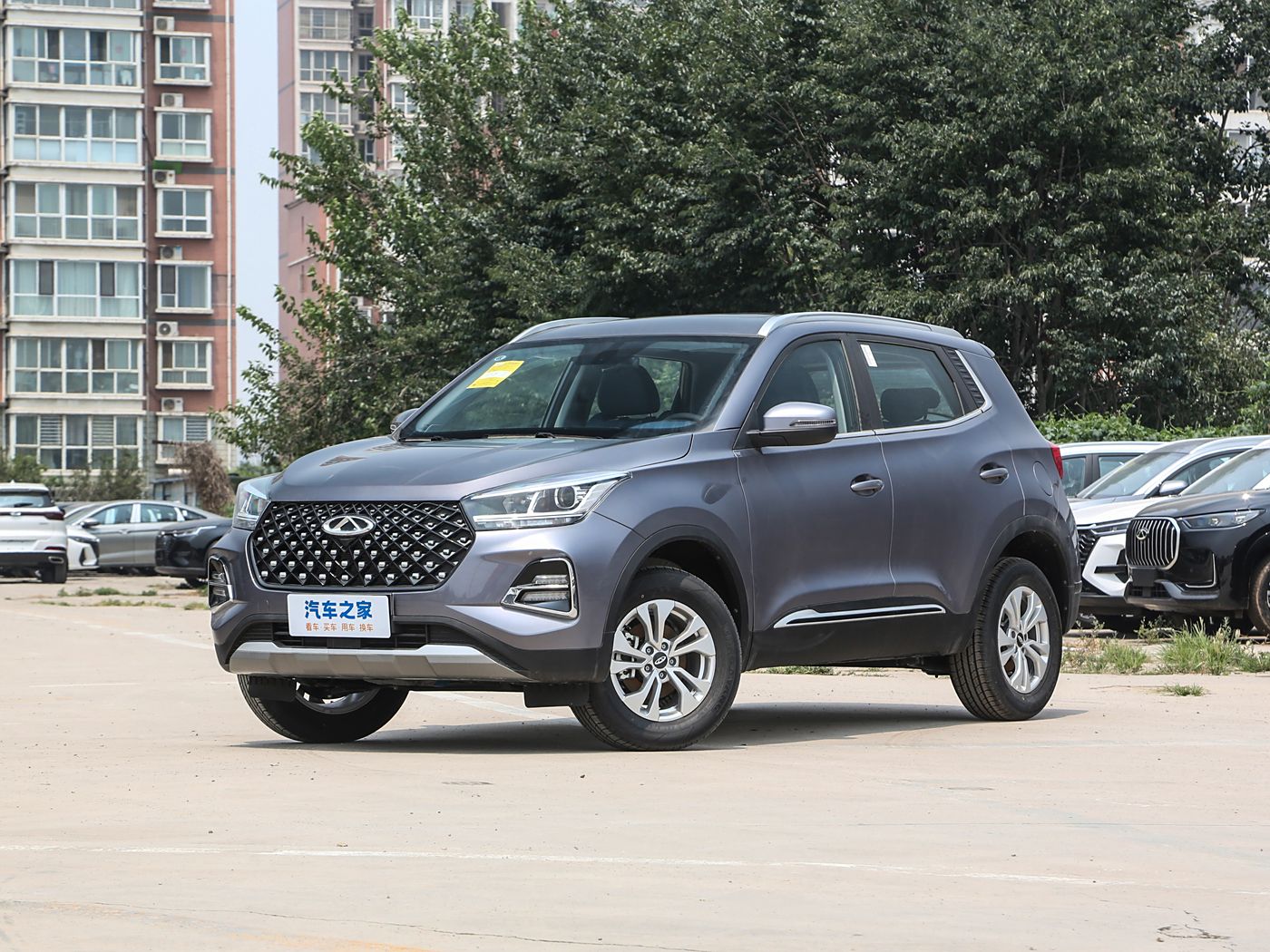 瑞虎5x 2024款 汽油 惠民版1.5L 手动时尚型 FOB宁波，最小起订量：3-4 件（一个40 英尺高柜集装箱）（可混合包装），新车