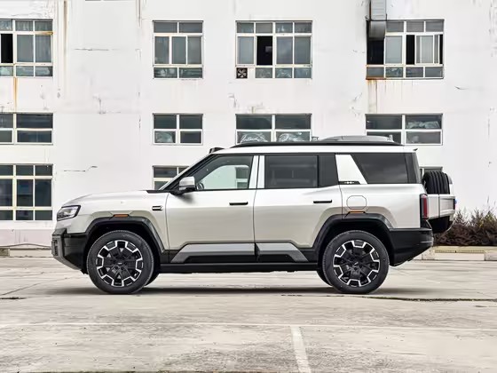 豹8 2025款 智勇旗舰无人机版 7座 FOB宁波，最小起订量：3-4 件（一个40 英尺高柜集装箱）（可混合包装），新车