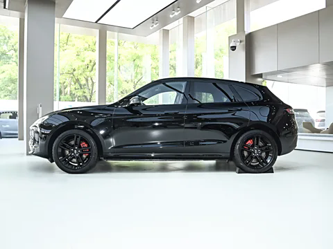 Question M5-2024-extended-Max-RS-four-wheel drive high-end smart drive FOB Ningbo, minimum order quantity: 3-4 pieces (a 40-foot container) (mixed packaging), new car