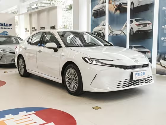 凯美瑞 2024款 双擎 2.0HGVP 豪华版 FOB宁波，最小起订量：3-4 件（一个40 英尺高柜集装箱）（可混合包装），新车