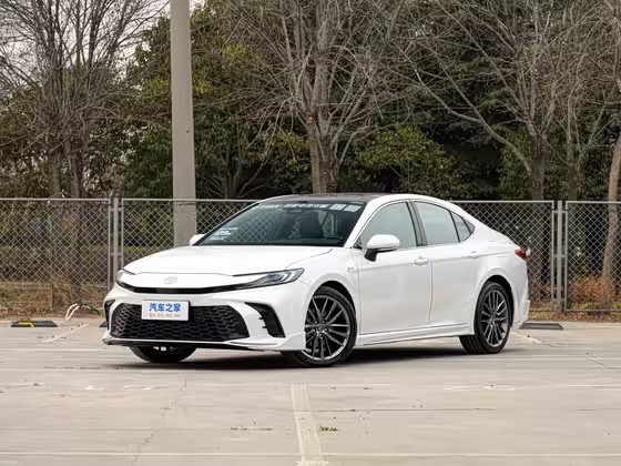 凯美瑞 2024款 双擎 2.0HXS 运动Plus版 FOB宁波，最小起订量：3-4 件（一个40 英尺高柜集装箱）（可混合包装），新车