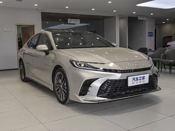 凯美瑞 2024款 双擎 2.0HXS 运动Plus版 FOB宁波，最小起订量：3-4 件（一个40 英尺高柜集装箱）（可混合包装），新车