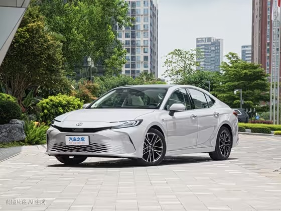 凯美瑞 2024款 双擎 2.5HQ 旗舰版FOB宁波，最小起订量：3-4 件（一个40 英尺高柜集装箱）（可混合包装），新车