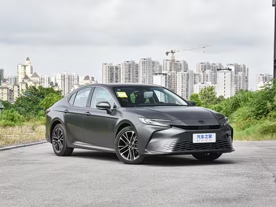 凯美瑞 2026款 双擎 2.0HG 光辉版 FOB宁波，最小起订量：3-4 件（一个40 英尺高柜集装箱）（可混合包装），新车