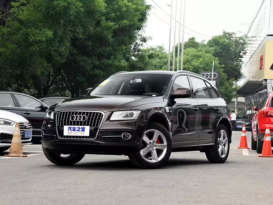 奥迪Q5-典藏版-40-TFSI-进取型FOB宁波，最小起订量：3-4件（一个40英尺高柜集装箱）（可混合包装），二手车，汽油车
