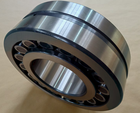Self-aligning roller bearing 22318CA