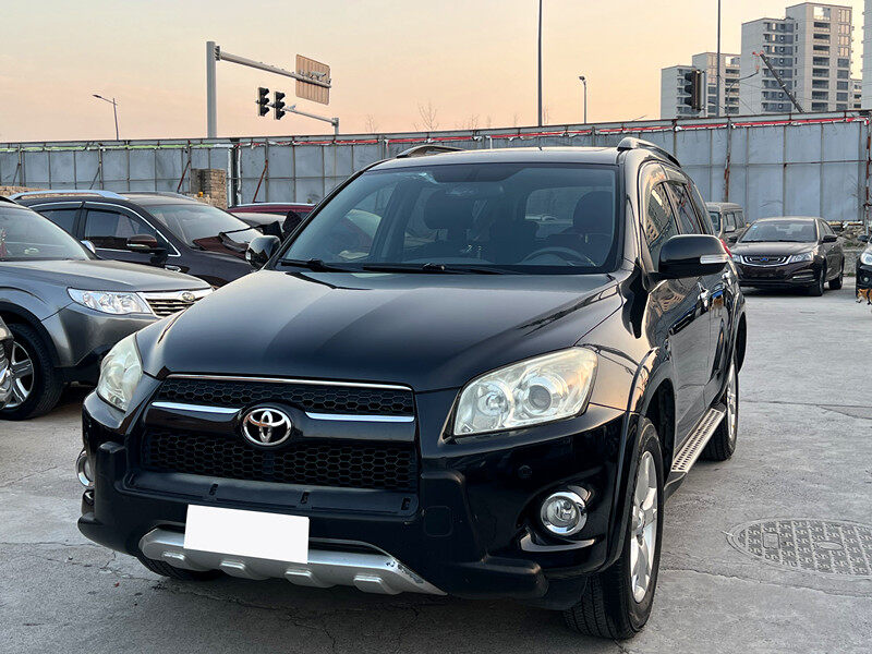 RAV4荣放 2012款 炫装版 2.4L 自动四驱豪华 汽油 FOB宁波，最小起订量：3-4 件（一个40 英尺高柜集装箱）（可混合包装），二手车