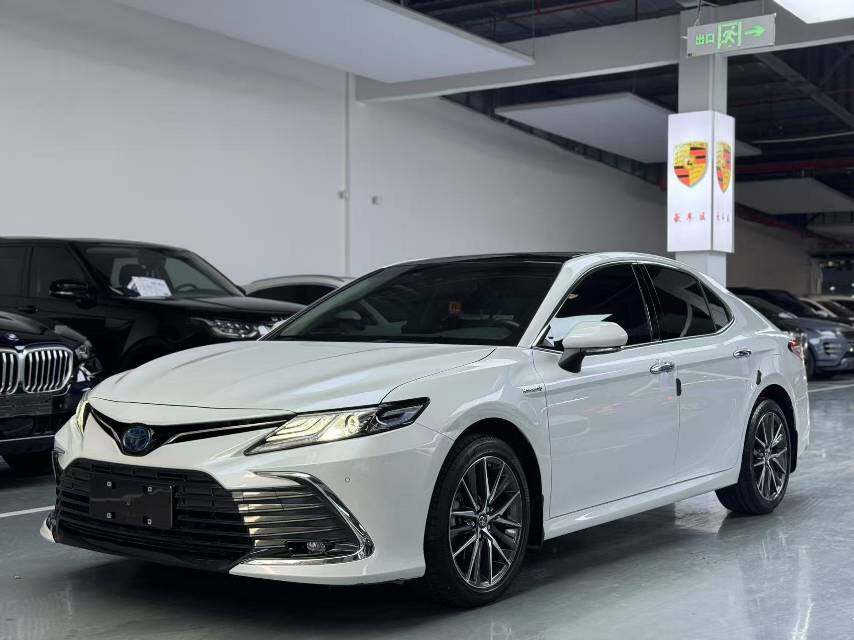 凯美瑞 2021款 双擎2.5HG 豪华版 汽油 FOB宁波，最小起订量：3-4 件（一个40 英尺高柜集装箱）（可混合包装），二手车