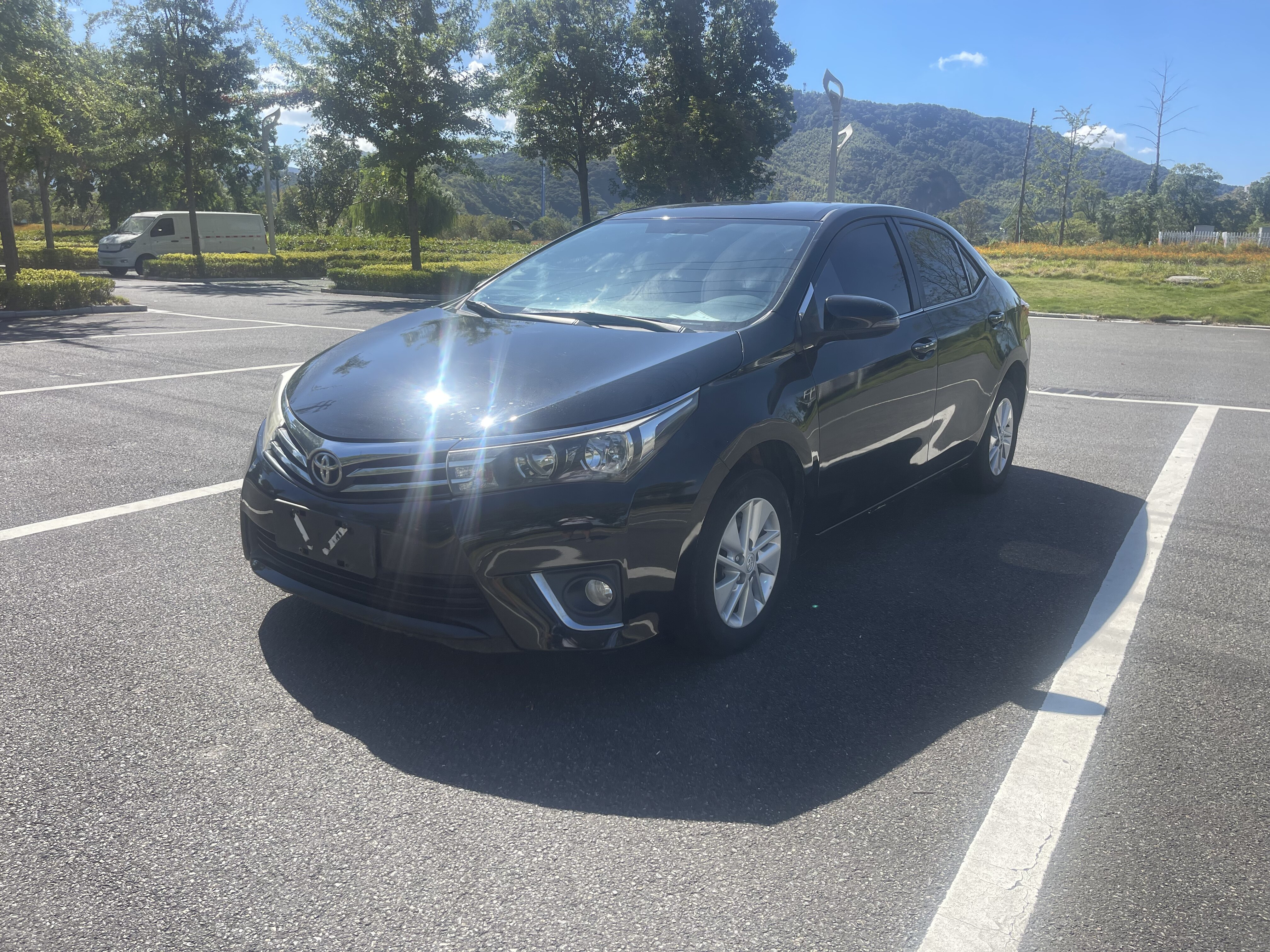 卡罗拉 2016款 1.6LCVTGL-i炫酷版 汽油 FOB宁波，最小起订量：3-4 件（一个40 英尺高柜集装箱）（可混合包装），二手车