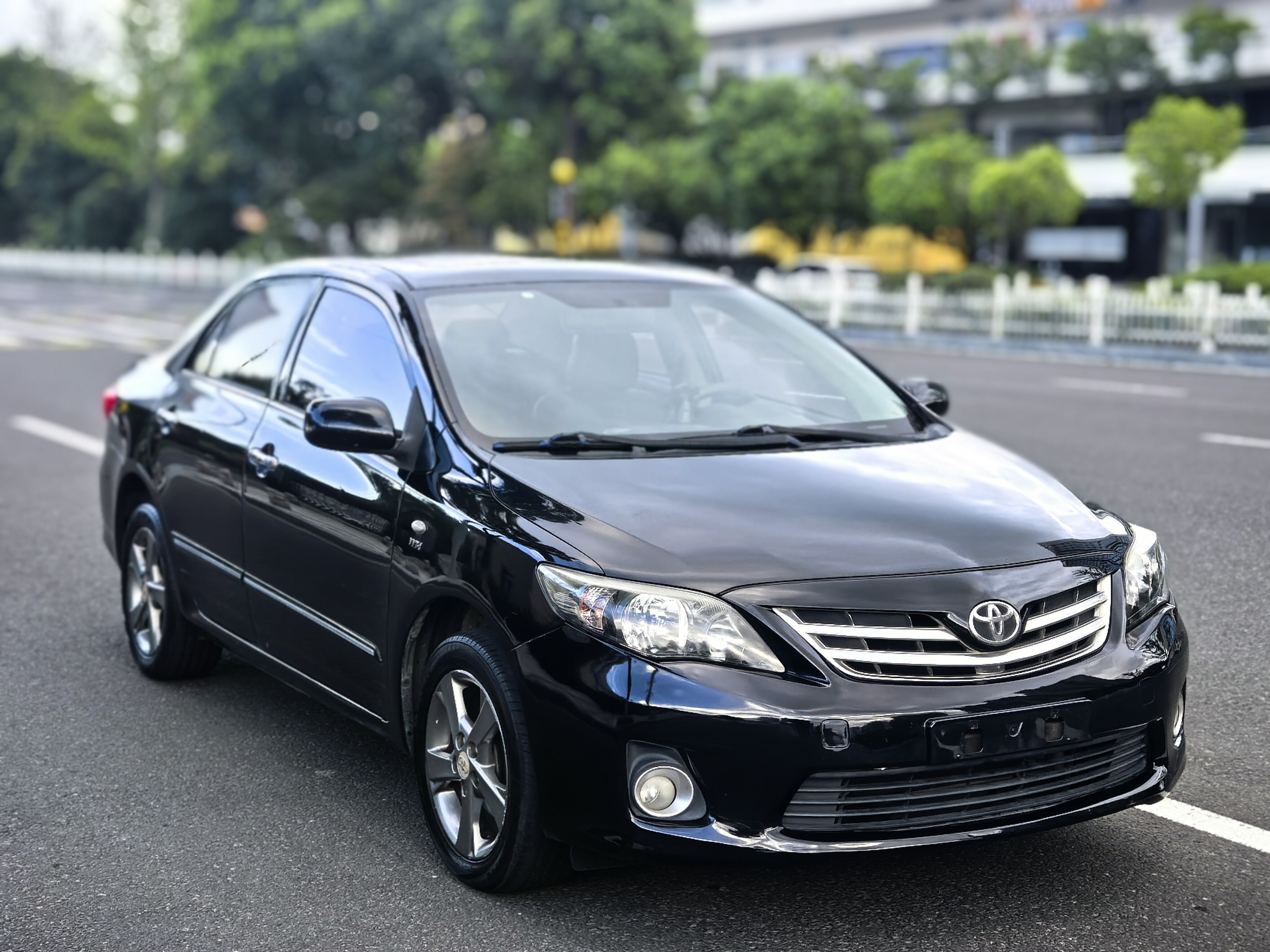 卡罗拉 2013款 特装版1.8L CVT至酷版GL-i 汽油 FOB宁波，最小起订量：3-4 件（一个40 英尺高柜集装箱）（可混合包装），二手车