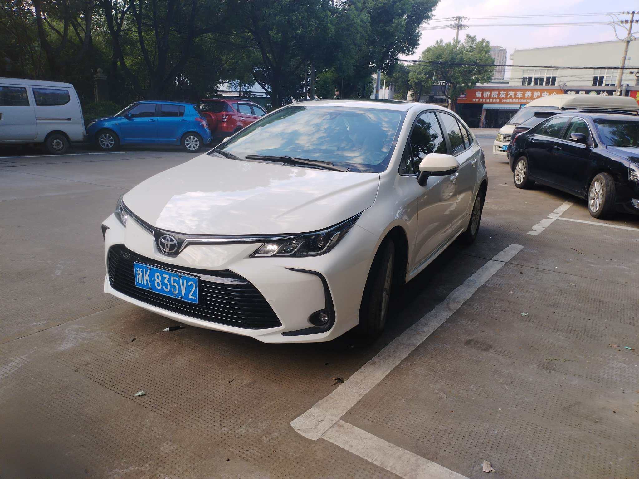 卡罗拉 2021款 1.2T S-CVT 精英版 汽油 FOB宁波，最小起订量：3-4 件（一个40 英尺高柜集装箱）（可混合包装），二手车