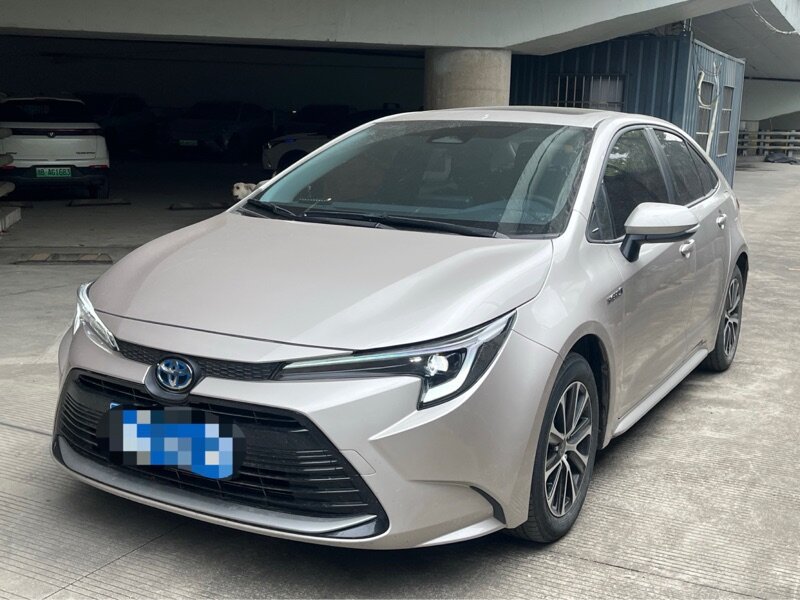 雷凌 2023款 智能电混双擎 1.8L 豪华版 FOB宁波，最小起订量：3-4 件（一个40 英尺高柜集装箱）（可混合包装），二手车