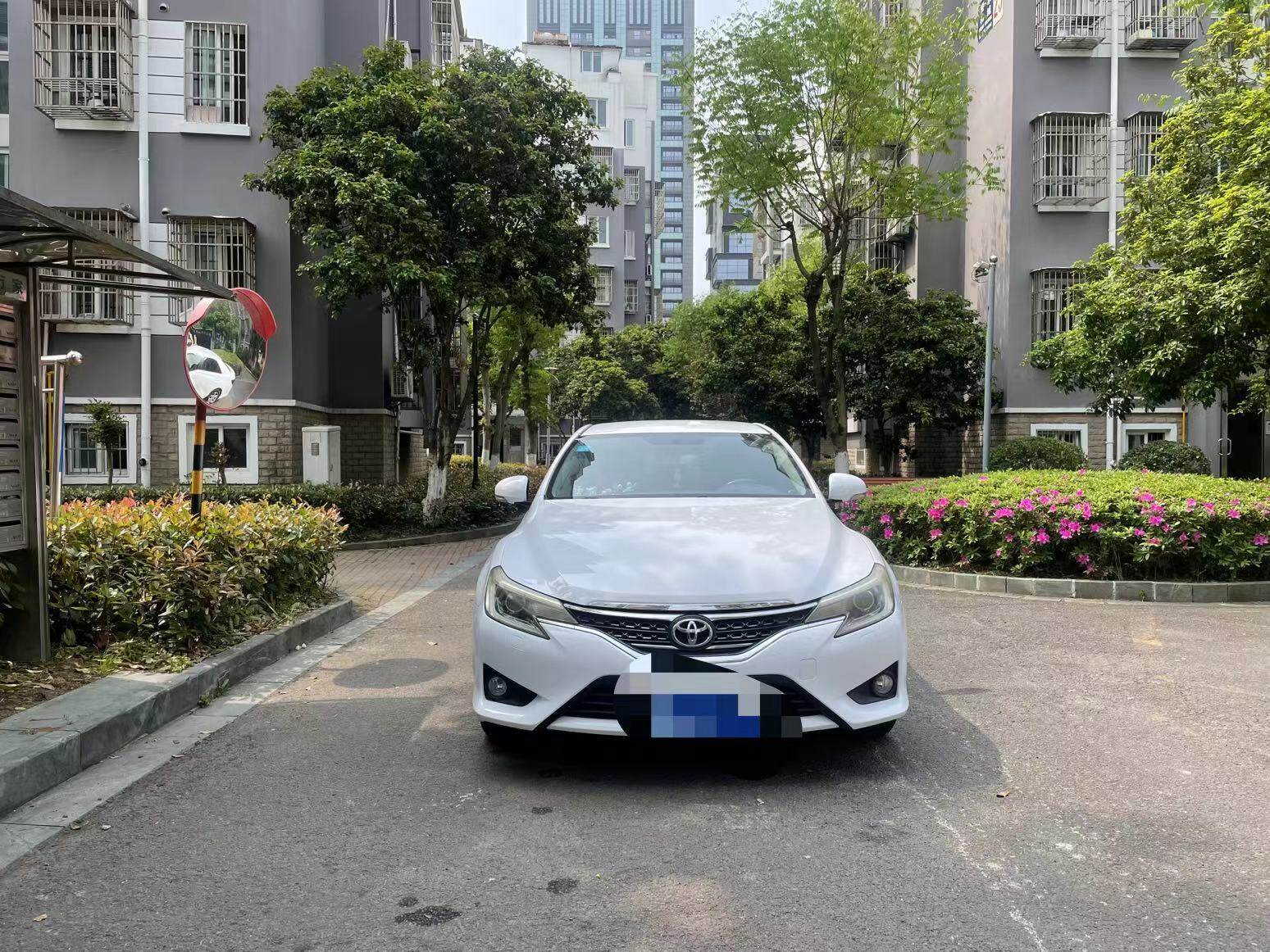 锐志 2013款 2.5S 菁锐版 汽油 FOB宁波，最小起订量：3-4 件（一个40 英尺高柜集装箱）（可混合包装），二手车