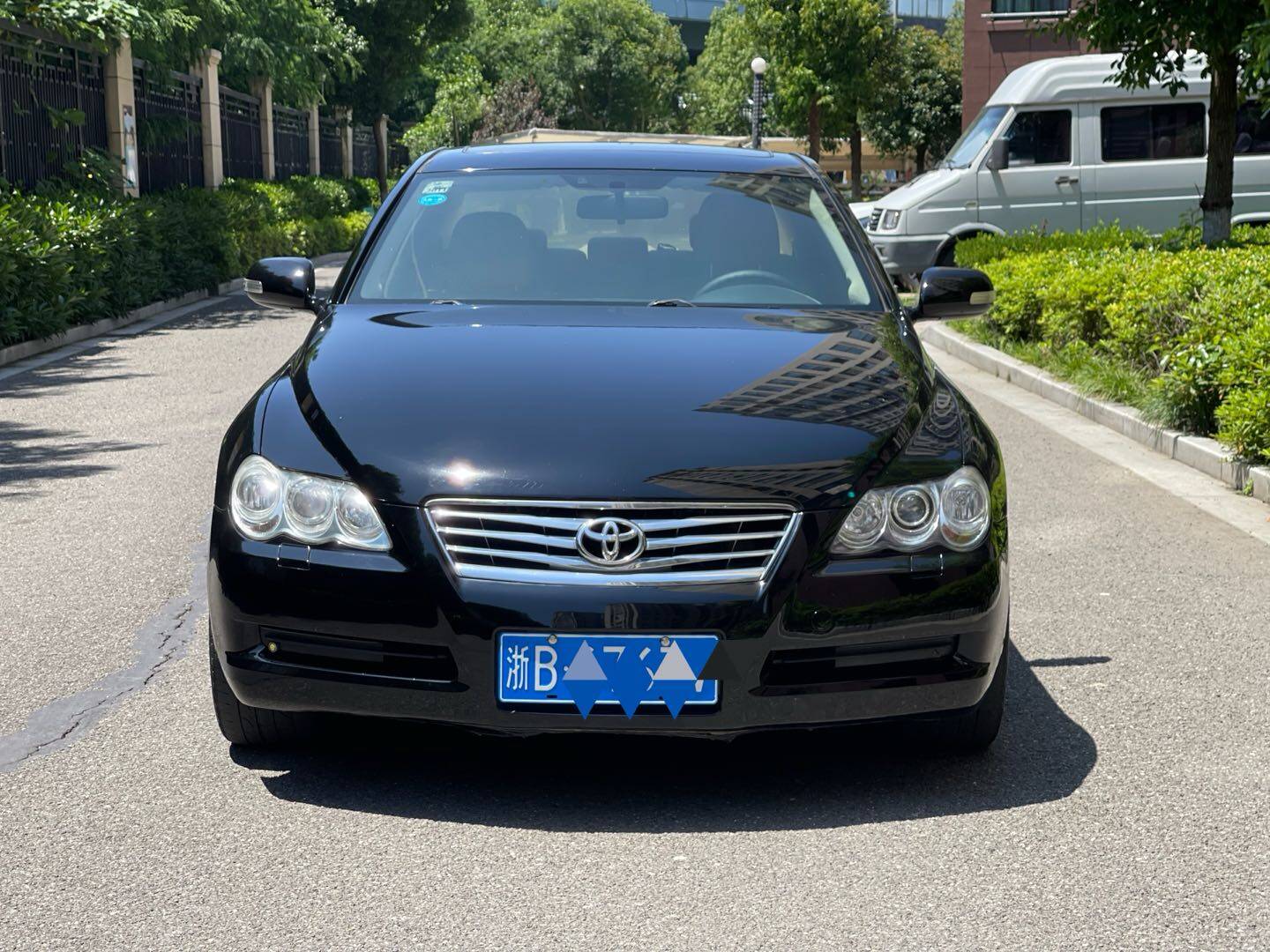 Reiz 2009 2.5S Comfort Edition бензиновый FOB Ningbo, минимальный объем заказа: 3-4 шт (один 40-футовый высокий контейнер) (смешиваемая упаковка), подержанный автомобиль