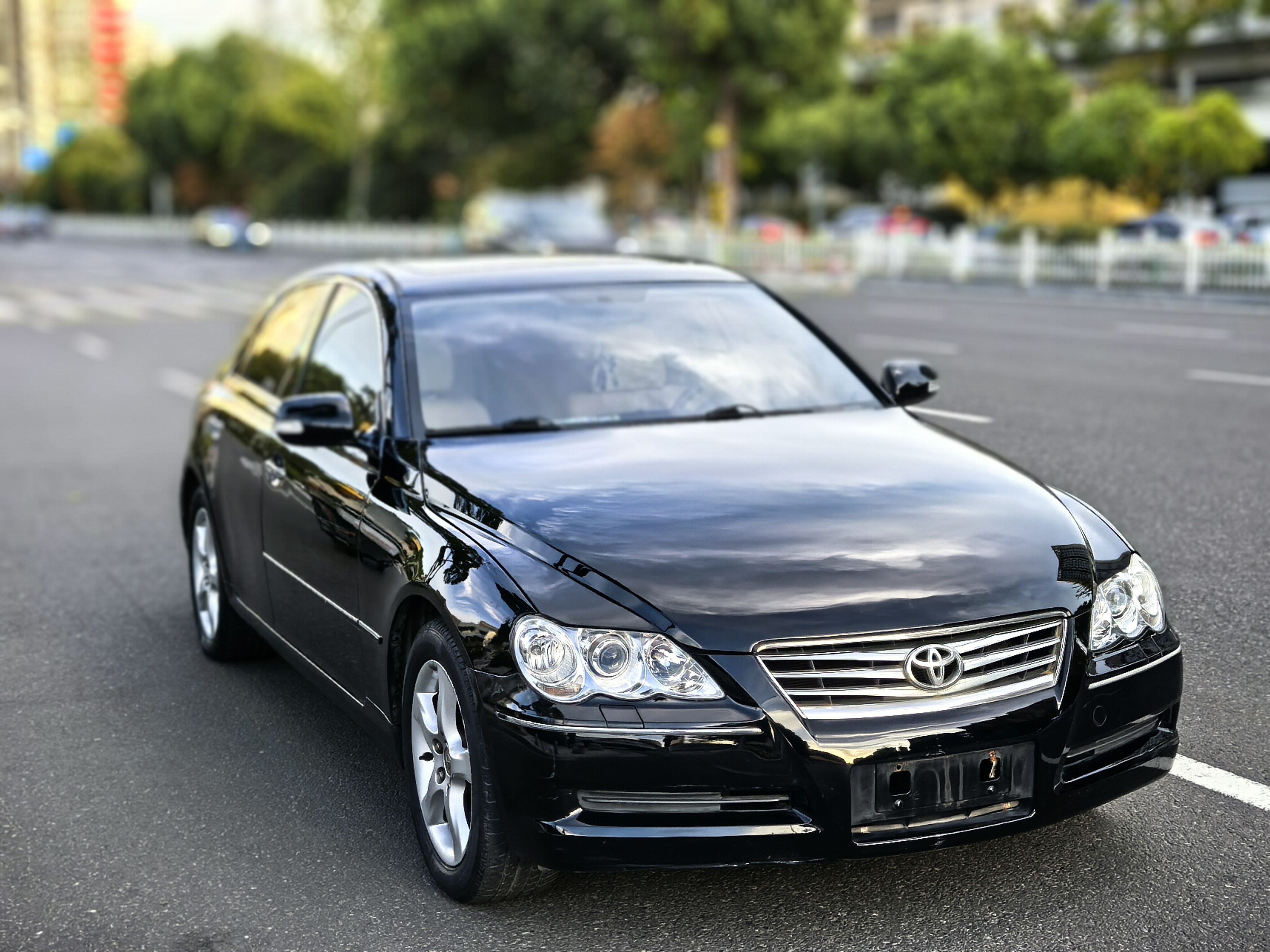 锐志 2009款 2.5S 舒适版 汽油 FOB宁波，最小起订量：3-4 件（一个40 英尺高柜集装箱）（可混合包装），二手车