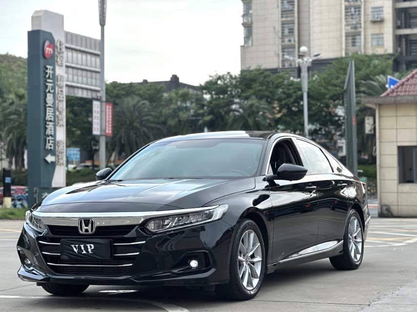 雅阁 2022款 260TURBO豪华版 汽油 FOB宁波，最小起订量：3-4 件（一个40 英尺高柜集装箱）（可混合包装），二手车