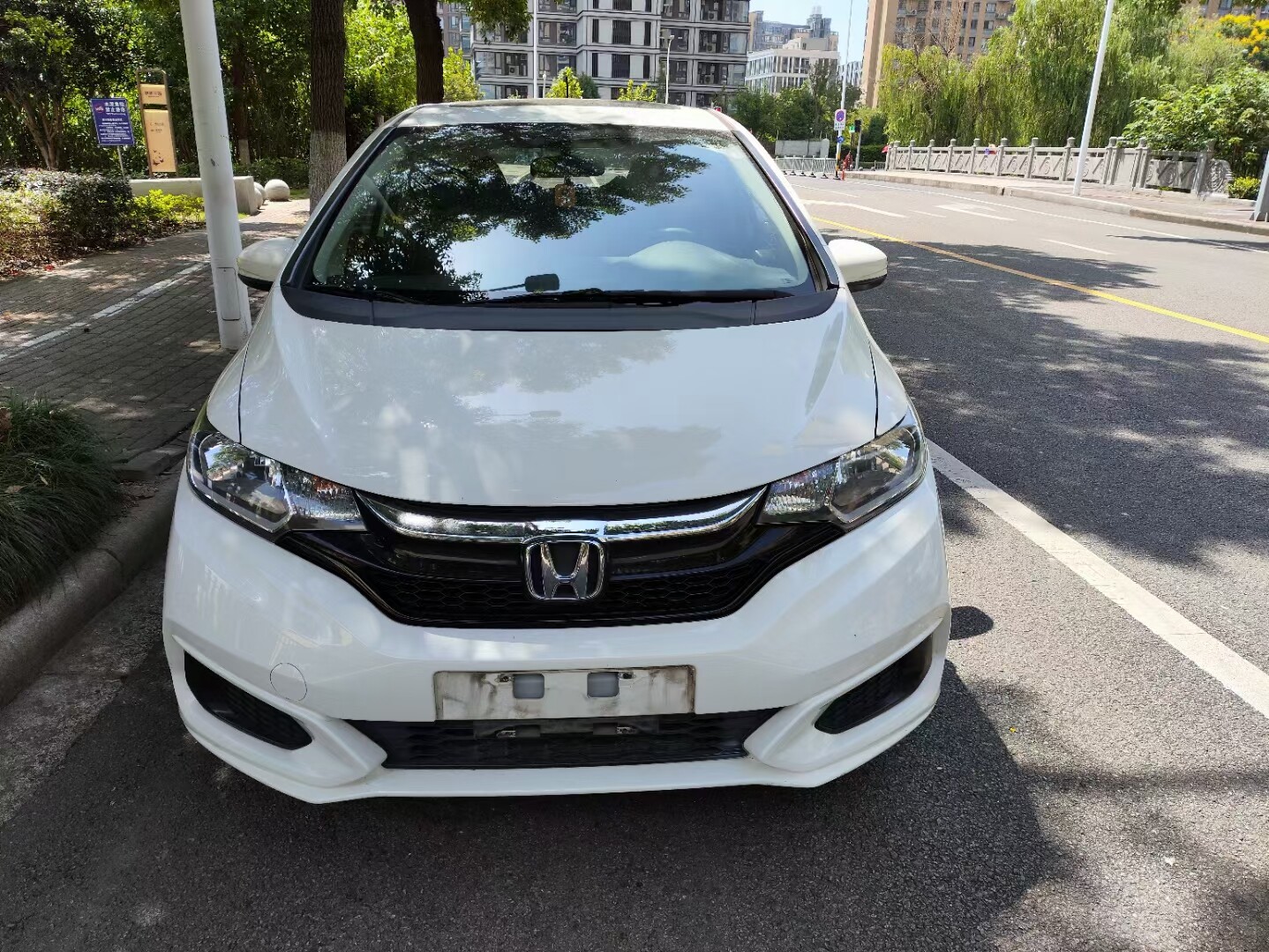 飞度 2018款 1.5L CVT舒适天窗版 汽油 FOB宁波，最小起订量：3-4 件（一个40 英尺高柜集装箱）（可混合包装），二手车