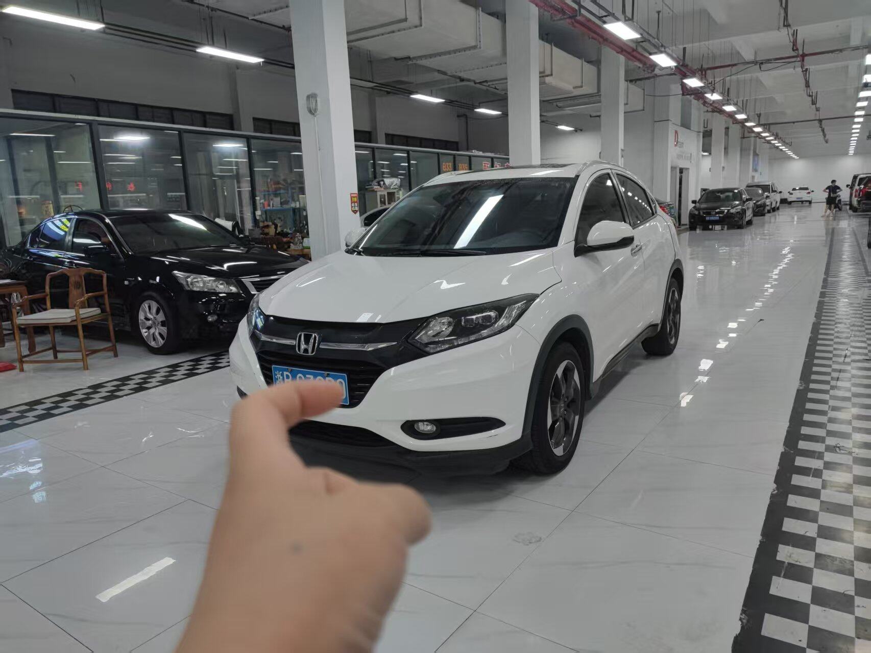 缤智 2017款 1.8L CVT两驱豪华型 汽油 FOB宁波，最小起订量：3-4 件（一个40 英尺高柜集装箱）（可混合包装），二手车