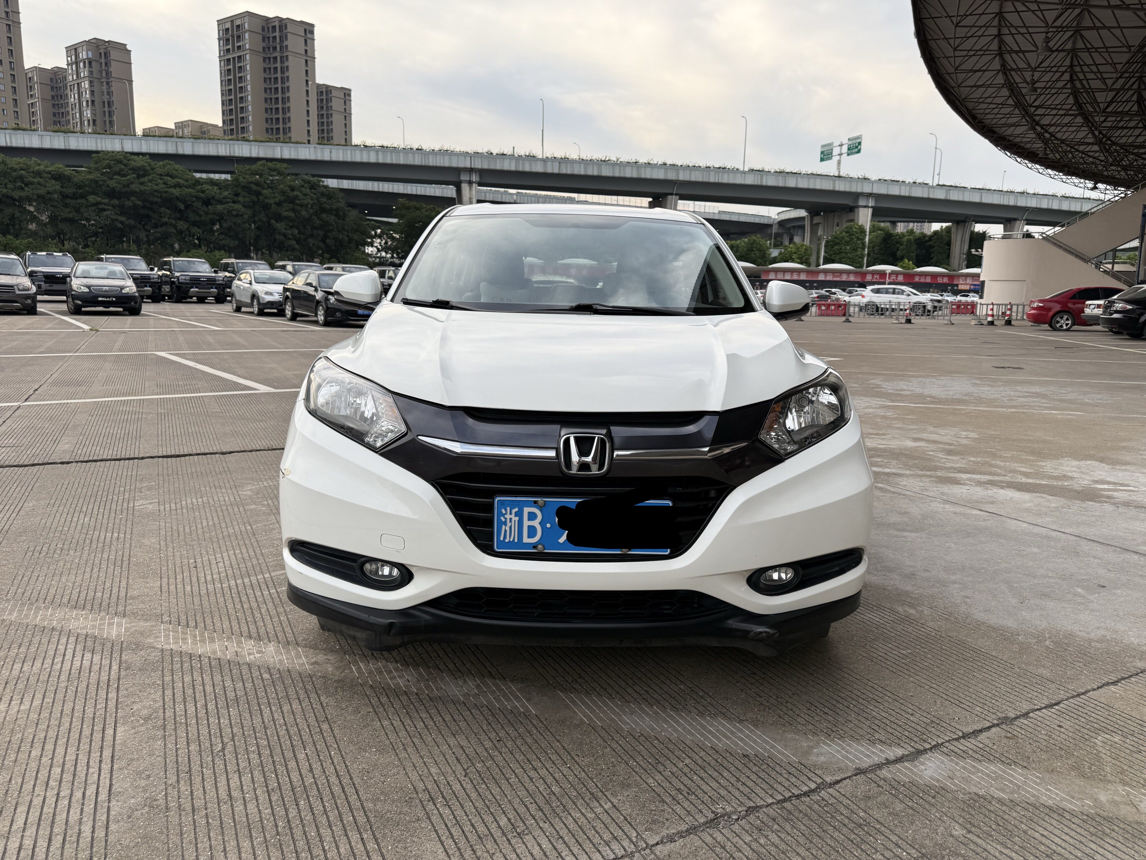 缤智 2017款 1.5L CVT两驱舒适型 汽油 FOB宁波，最小起订量：3-4 件（一个40 英尺高柜集装箱）（可混合包装），二手车