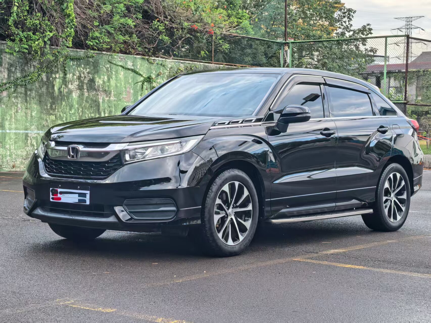 冠道 2019款 240TURBO两驱舒享版 汽油 FOB宁波，最小起订量：3-4 件（一个40 英尺高柜集装箱）（可混合包装），二手车