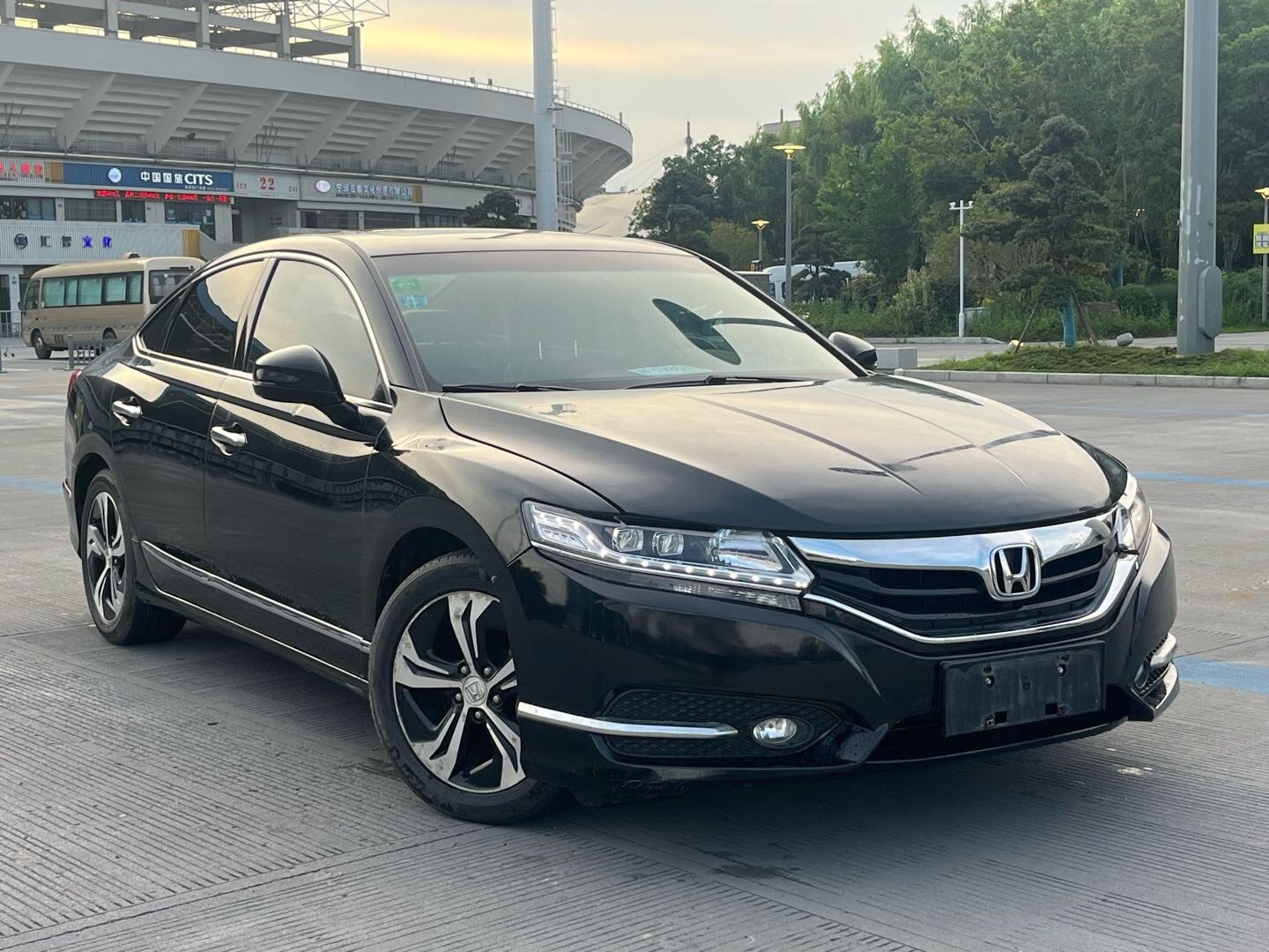 思铂睿 2015款 2.4L 豪华版 汽油 FOB宁波，最小起订量：3-4 件（一个40 英尺高柜集装箱）（可混合包装），二手车