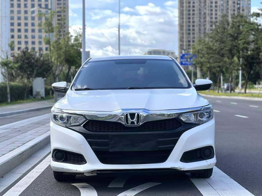 凌派 2020款 锐·混动1.5L 锐·舒适版 油电混合 FOB宁波，最小起订量：3-4 件（一个40 英尺高柜集装箱）（可混合包装），二手车