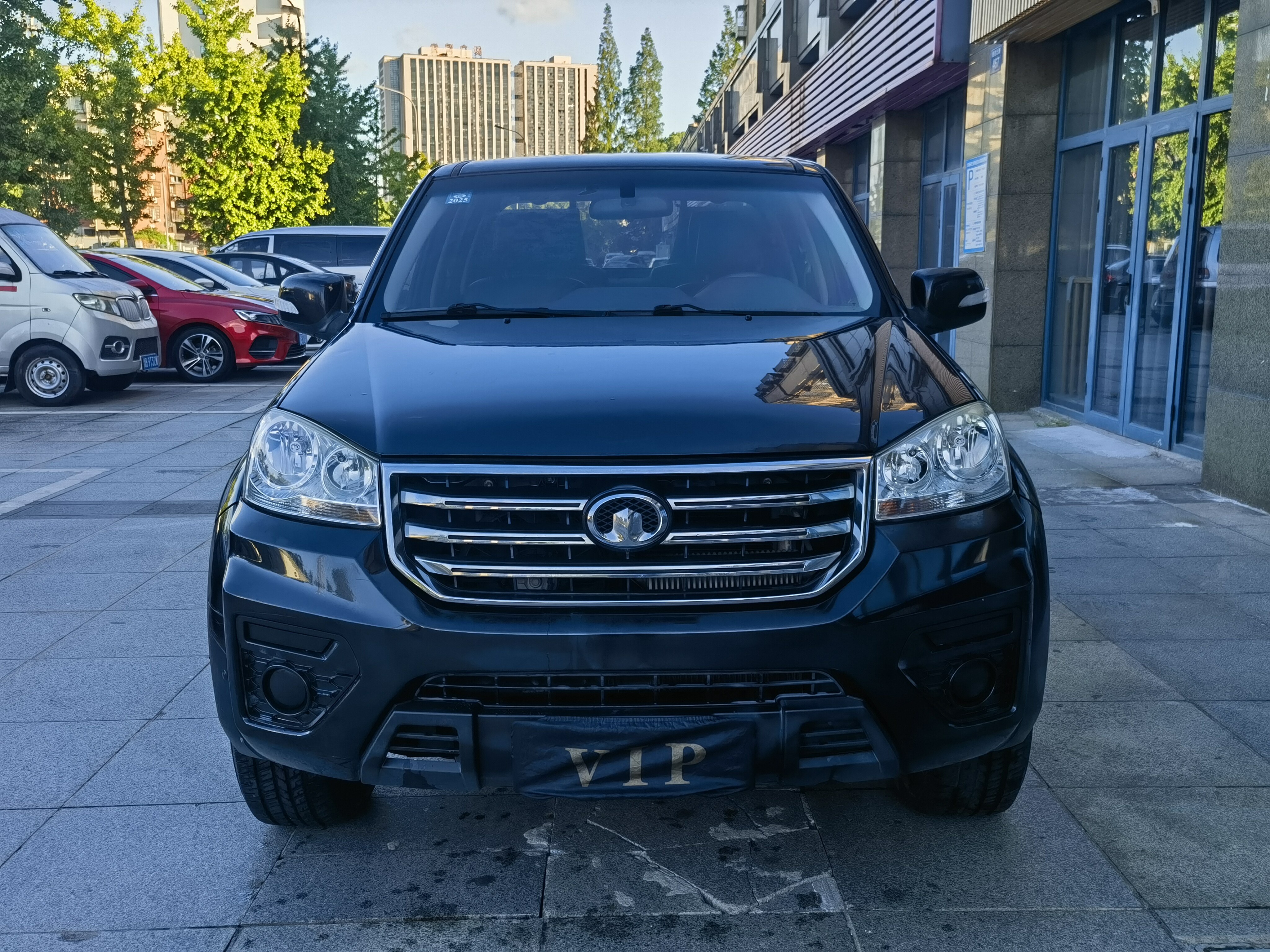 Wingle 5 2017 2.0T European version diesel two-wheel drive aggressive large double row GW4D20D FOB Ningbo, minimum order quantity: 3-4 pieces (a 40-foot container) (mixed packaging), used car