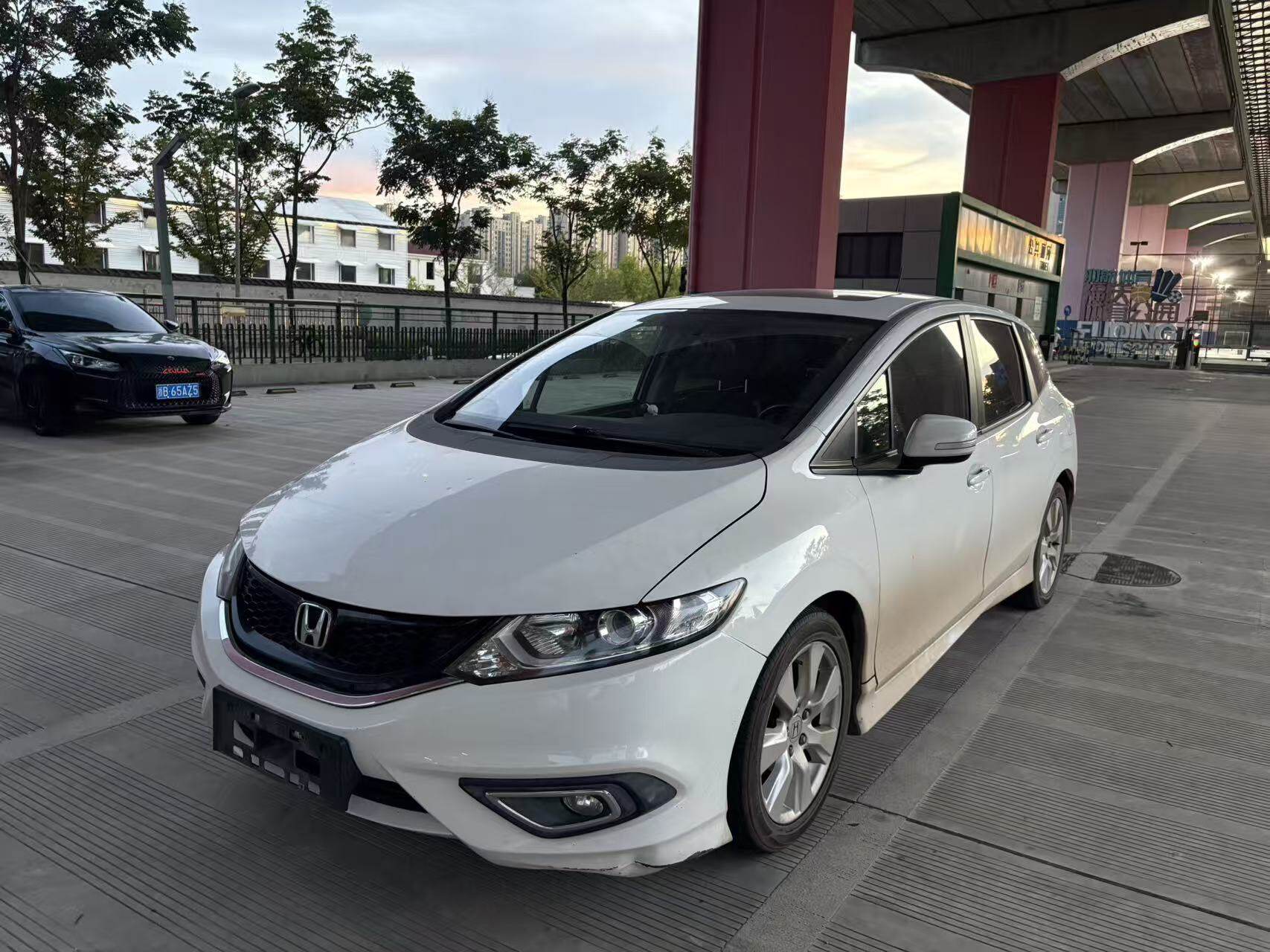 杰德 2016款 1.8L CVT豪华版 5座 汽油 FOB宁波，最小起订量：3-4 件（一个40 英尺高柜集装箱）（可混合包装），二手车