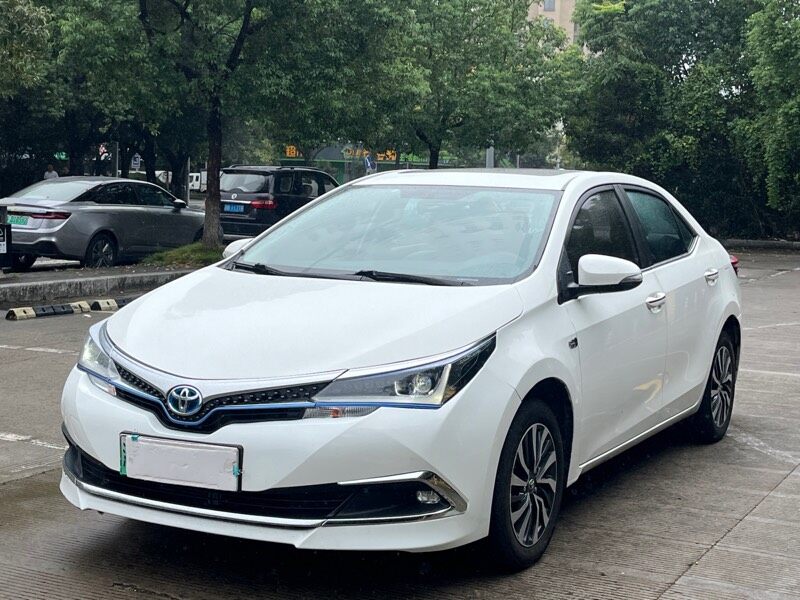 Corolla Shuangqing E 2019 1.8L E-CVT ведущая версия гибридного FOB Ningbo, минимальный объем заказа: 3-4 шт. (один 40-футовый высокий контейнер) (смешиваемая упаковка), подержанный автомобиль