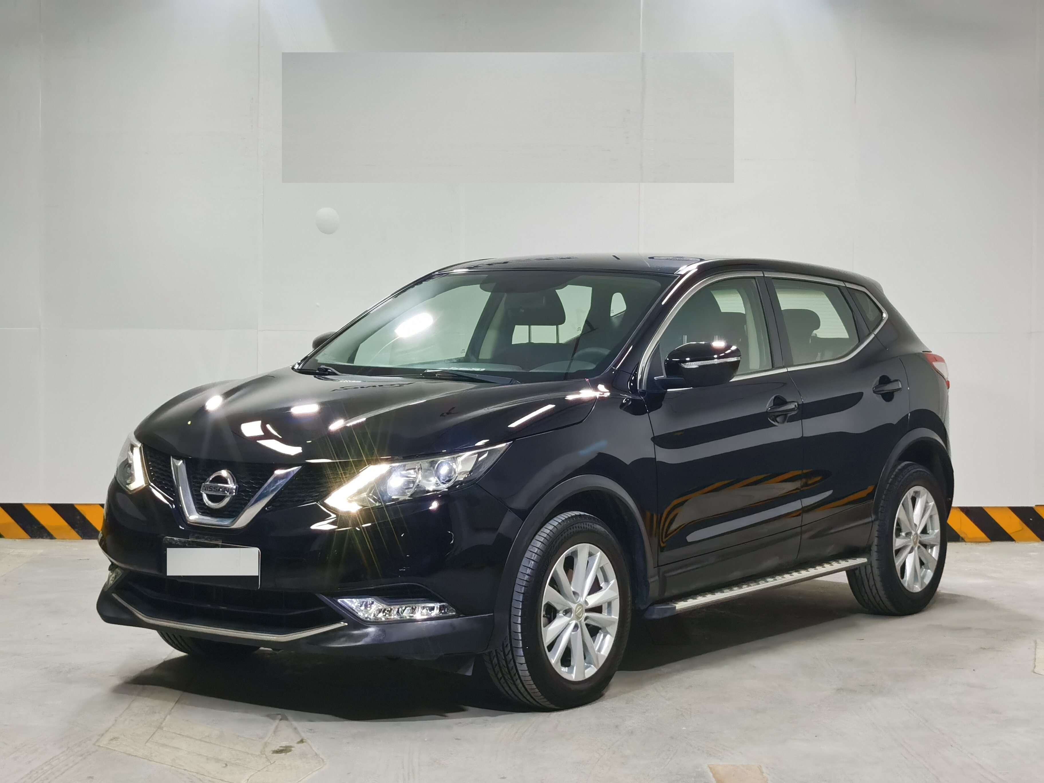 逍客 2017款 2.0L CVT精英版 汽油 FOB宁波，最小起订量：3-4 件（一个40 英尺高柜集装箱）（可混合包装），二手车