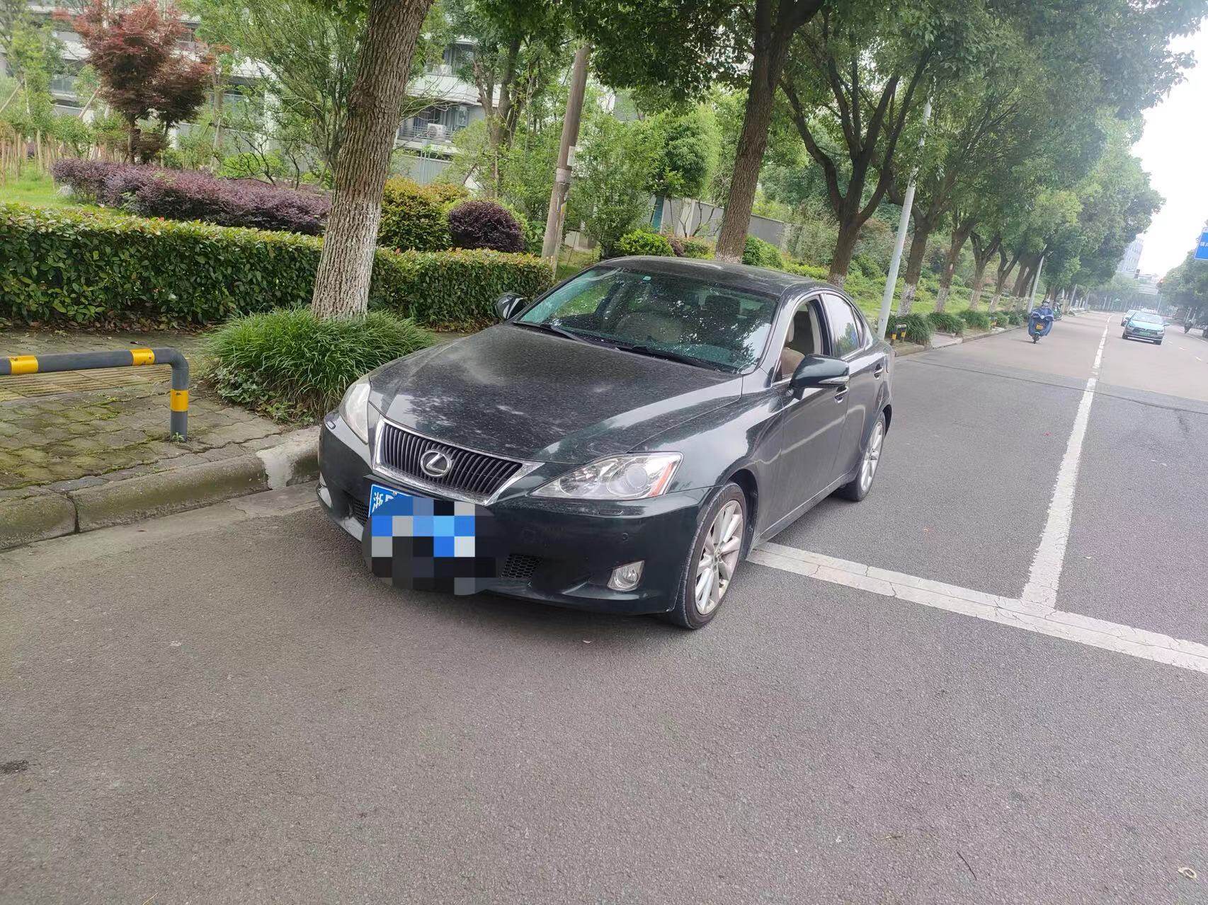 雷克萨斯IS 2009款 300炫动版 汽油 FOB宁波，最小起订量：3-4 件（一个40 英尺高柜集装箱）（可混合包装），二手车