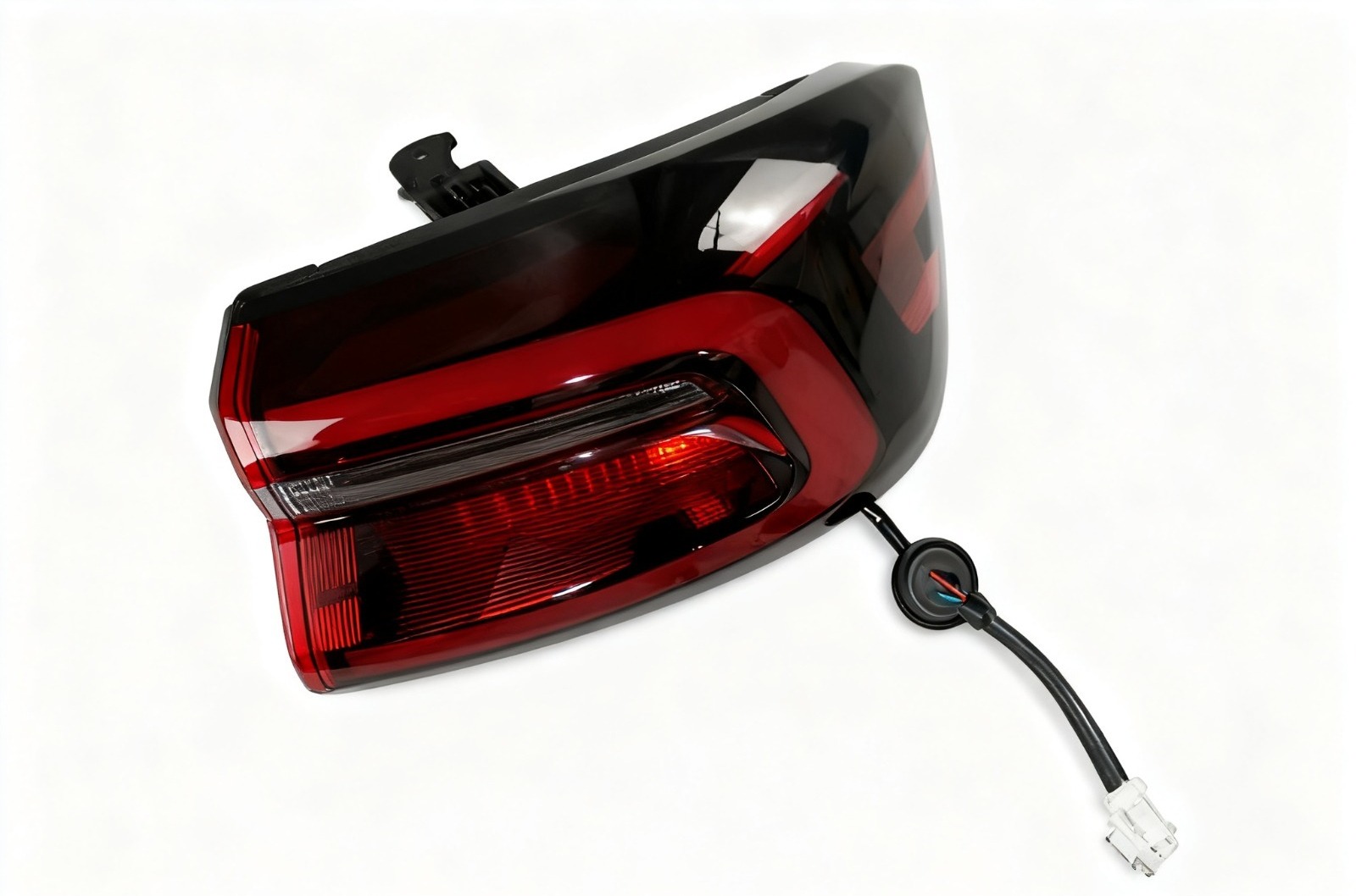 OE：605000202AA 奇瑞 Tiggo 7 Pro 右后车灯（位于挡泥板处）