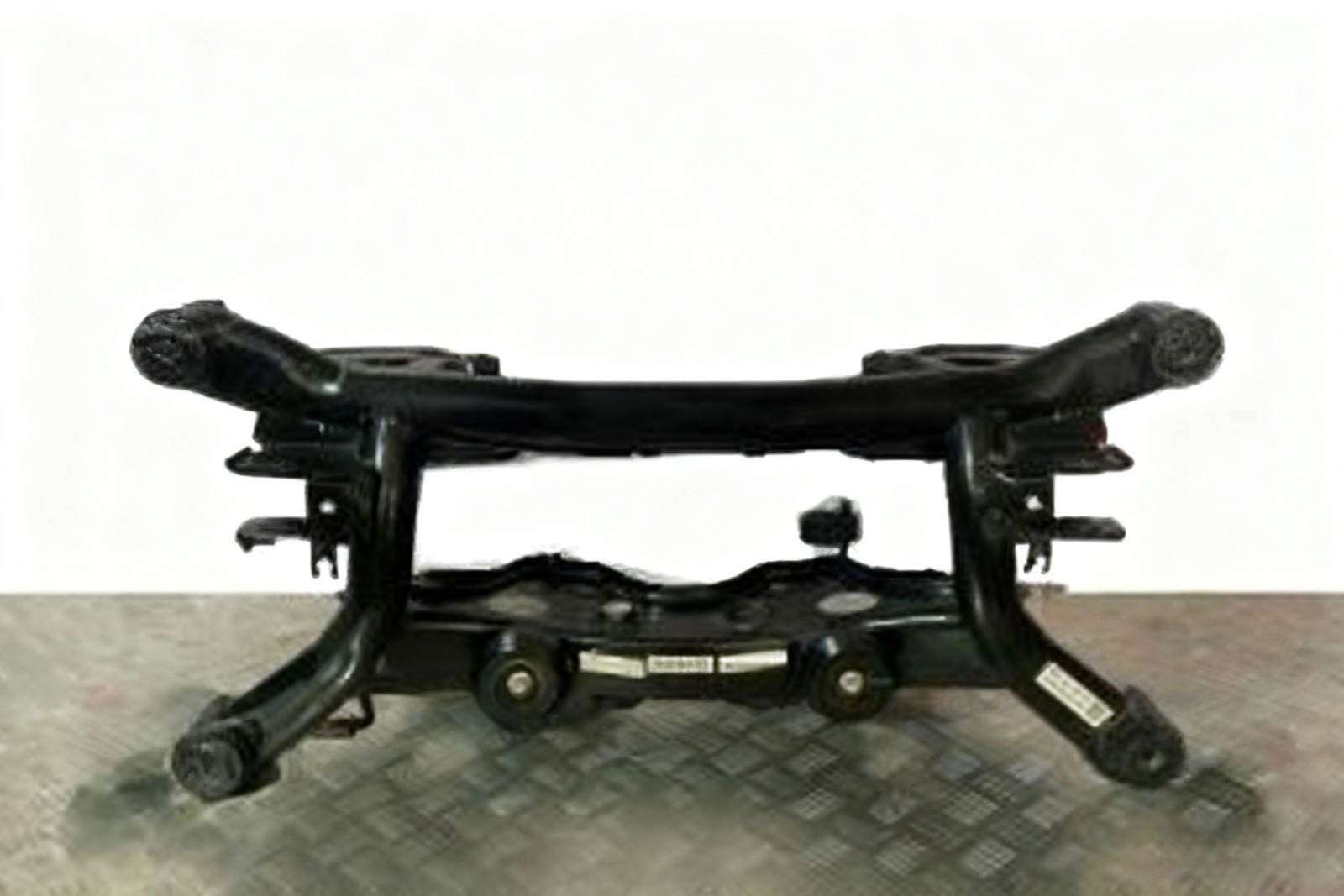 OE：205000258AA 奇瑞 Tiggo 7 Pro 后悬架横梁总成（带隔振块）