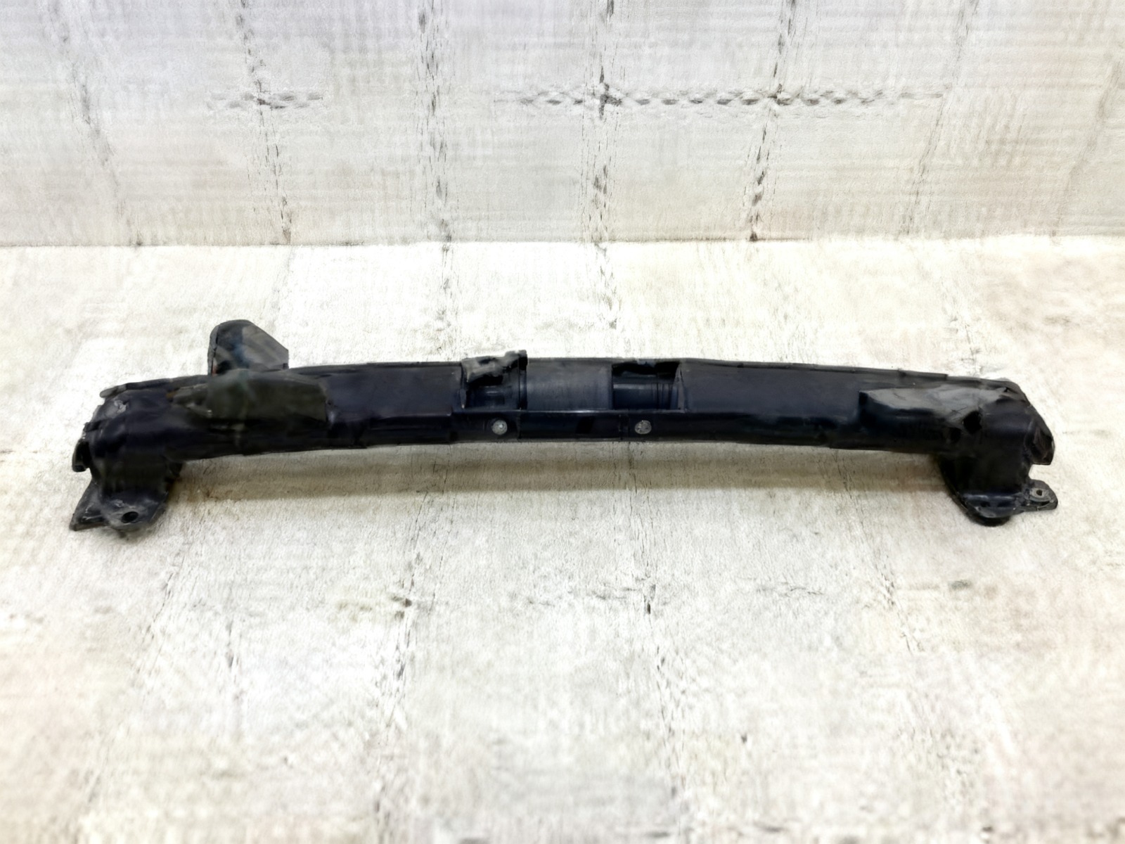 OE:501001685AAChery Tiggo 8 Pro передний бампер усилитель