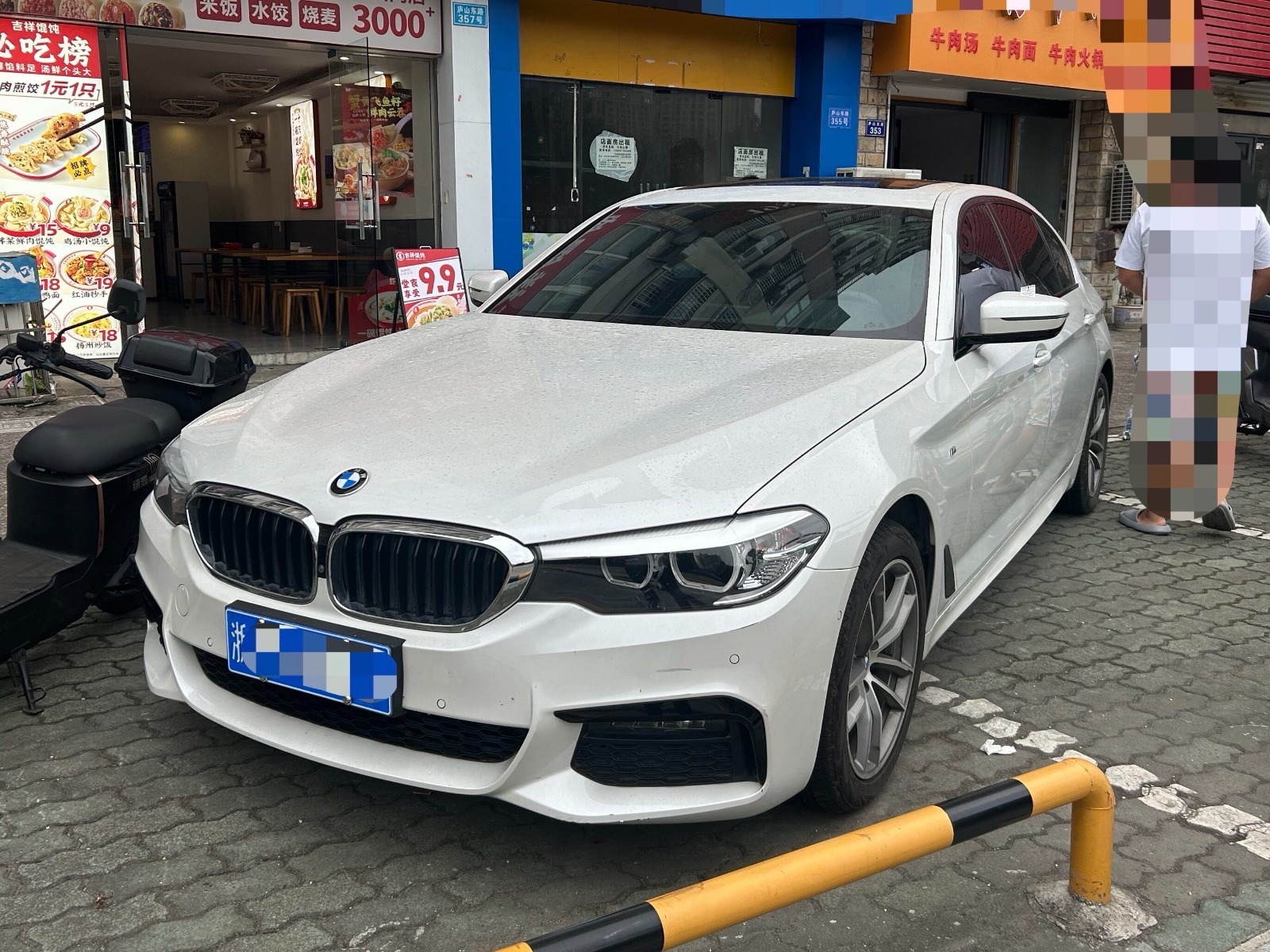 宝马3系 2020款 宝马325i M运动套装 汽油 FOB宁波，最小起订量：3-4 件（一个40 英尺高柜集装箱）（可混合包装），二手车