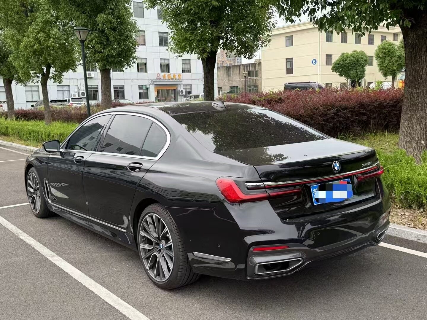 宝马7系 2021款 进口宝马740Li 领先型 M运动套装,汽油，FOB宁波，最小起订量：3-4-件（一个40-英尺高柜集装箱）（可混合包装），二手车