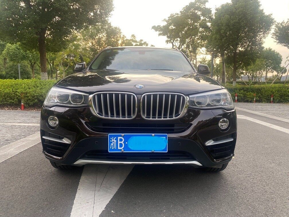 宝马X4 2014款 进口宝马X4 xDrive20i X设计套装,汽油，FOB宁波，最小起订量：3-4-件（一个40-英尺高柜集装箱）（可混合包装），二手车,表显里程：13.00万公里首次上牌时间：2014年11月