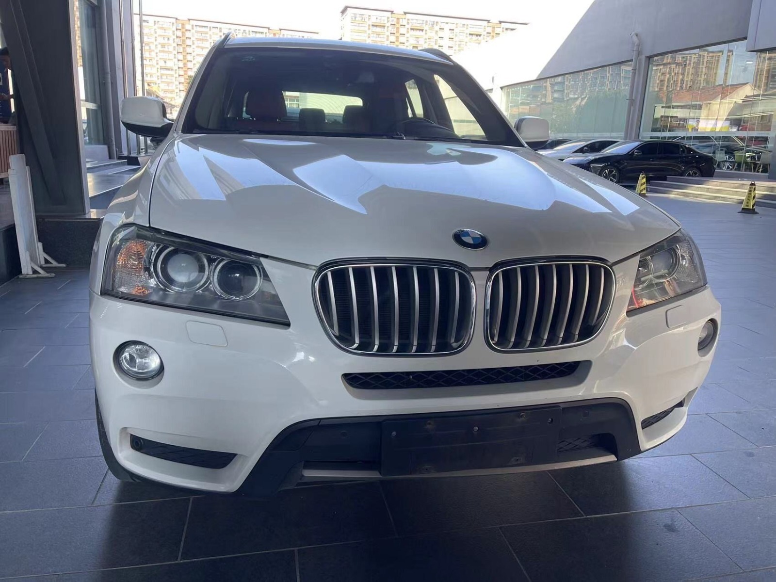 宝马X3 2013款 进口宝马X3 xDrive28i 豪华型,汽油，FOB宁波，最小起订量：3-4-件（一个40-英尺高柜集装箱）（可混合包装），二手车,表显里程：15.00万公里首次上牌时间：2013年12月