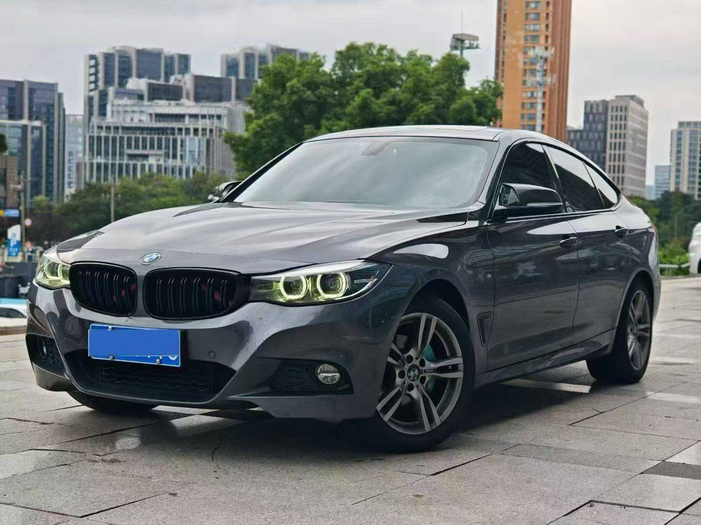 宝马3系GT 2020款 进口宝马GT320i M运动套装,汽油，FOB宁波，最小起订量：3 4 件（一个40 英尺高柜集装箱）（可混合包装），二手车,表显里程：8.00万公里首次上牌时间：2020年07月