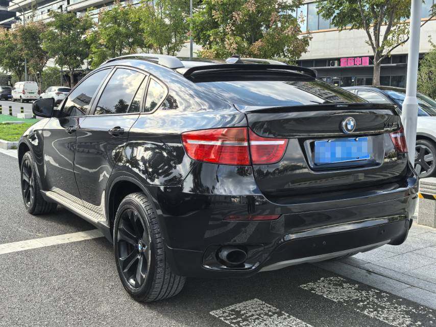 宝马X6 2011款 进口宝马X6 xDrive35i 豪华型,汽油，FOB宁波，最小起订量：3-4-件（一个40-英尺高柜集装箱）（可混合包装），二手车,表显里程：15.00万公里首次上牌时间：2010年07月