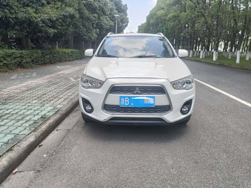 劲炫ASX 2015款 2.0LCVT两驱精英版 汽油 FOB宁波，最小起订量：3-4 件（一个40 英尺高柜集装箱）（可混合包装），二手车